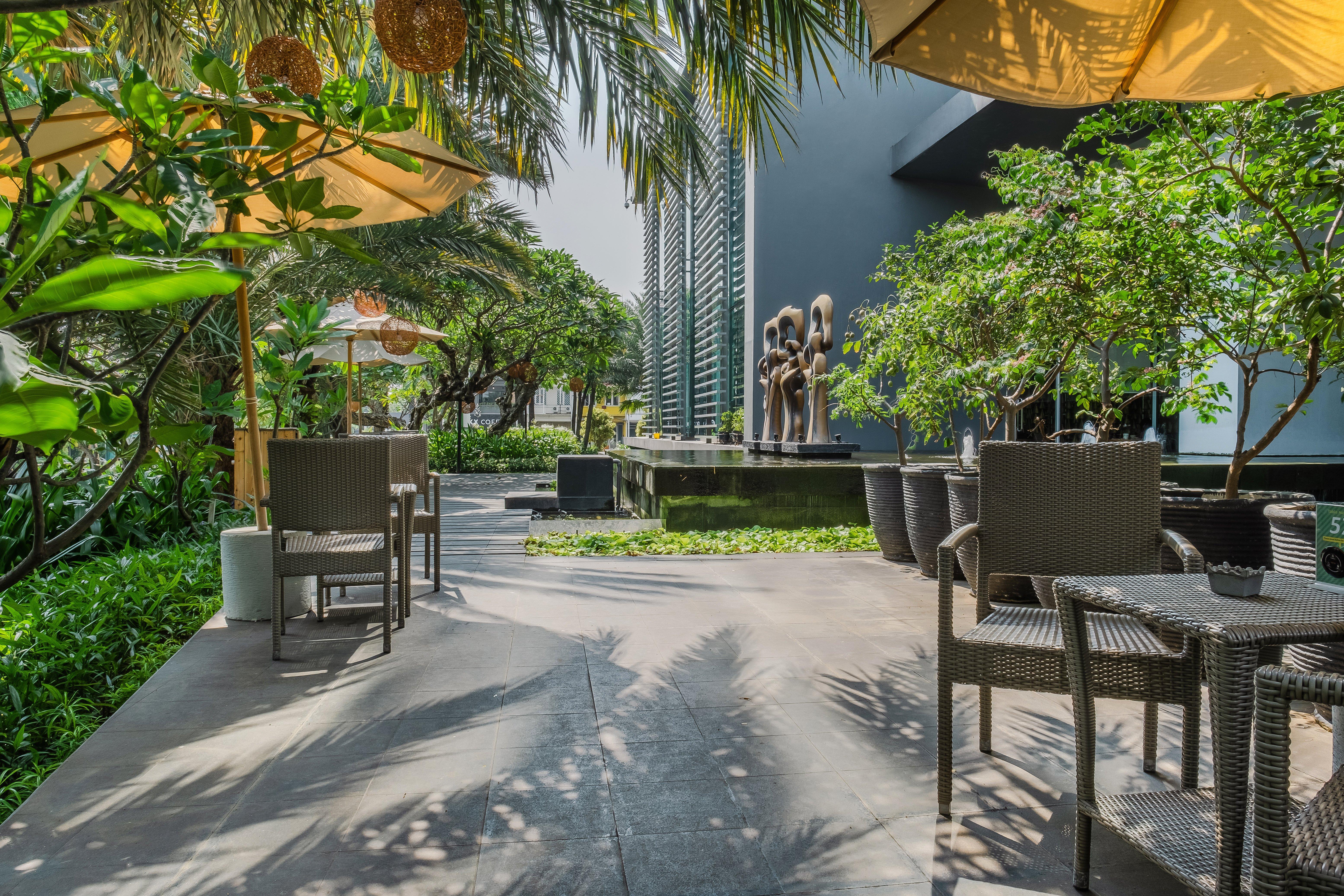 Doubletree By Hilton Jakarta Kemayoran Exterior photo