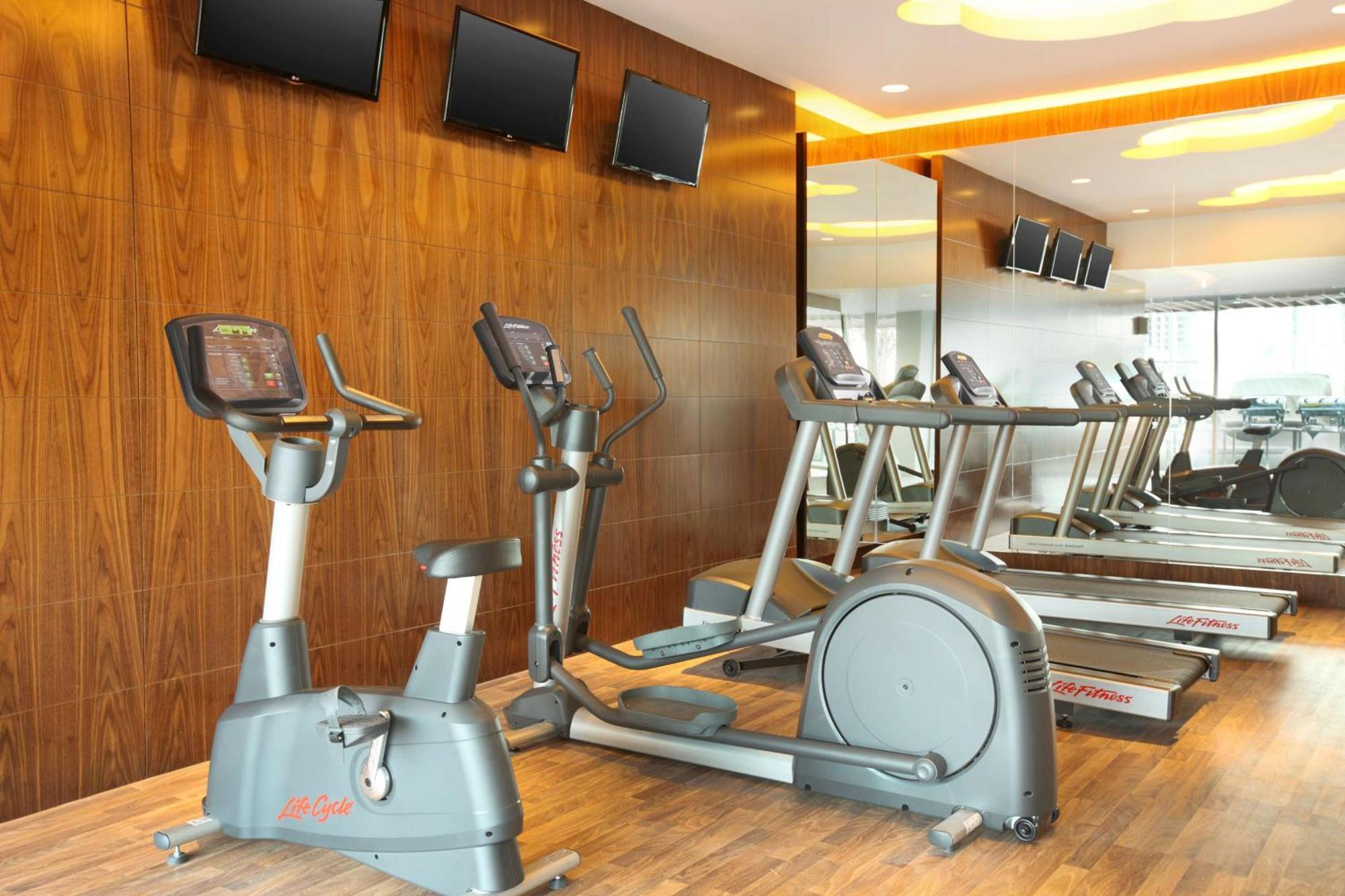 Doubletree By Hilton Jakarta Kemayoran Exterior photo