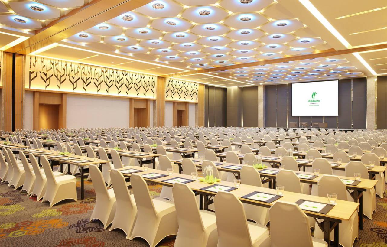 Doubletree By Hilton Jakarta Kemayoran Exterior photo